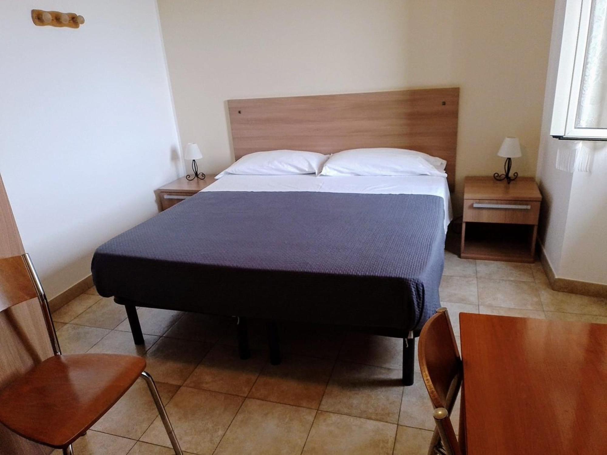 Hotel Pensione Cundari ตาออร์มินา ภายนอก รูปภาพ